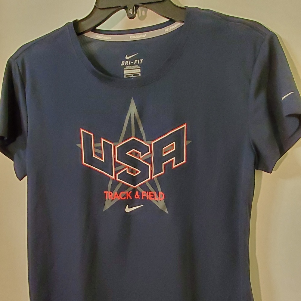 Nike Womens Medium USA Track and Fiels Short Slv